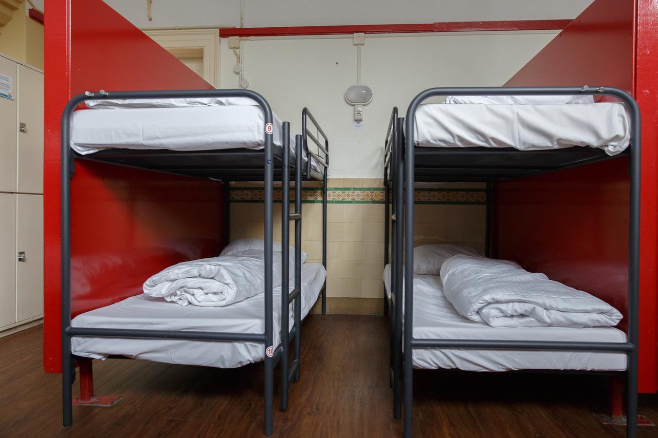 Shelter City Christian Hostel Amsterdam Exterior photo